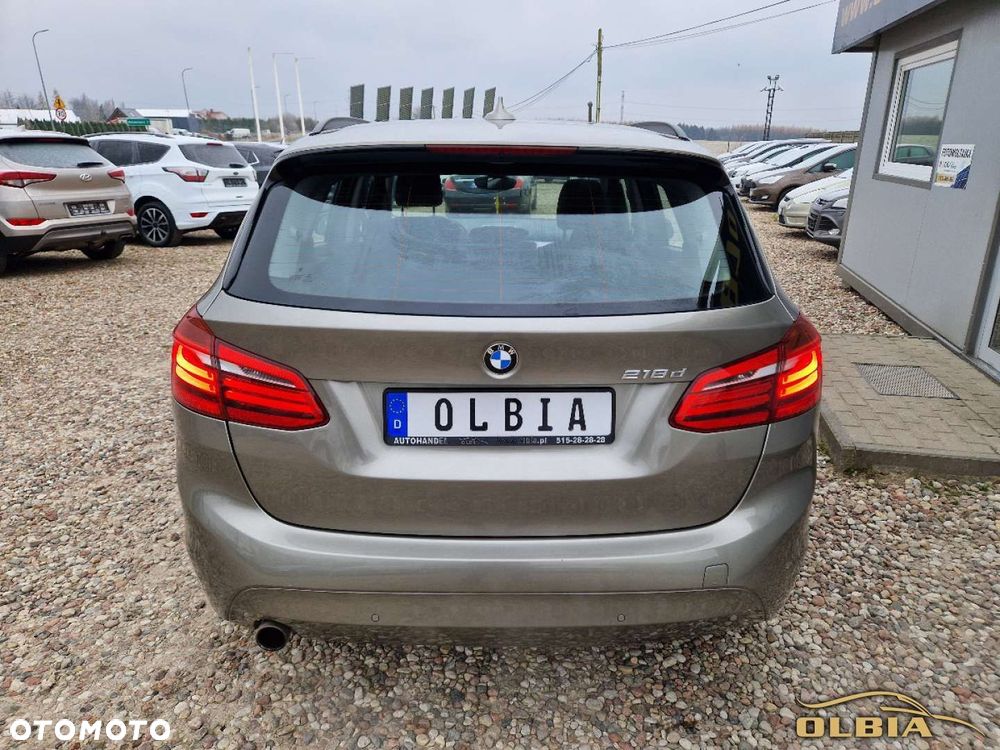 BMW Seria 2 218d Sport Line - 9