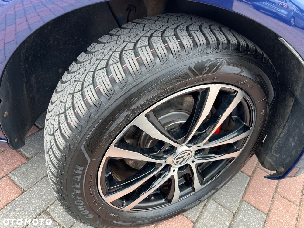 Volkswagen Golf 1.6 TDI DPF BlueMotion Technology Team - 32