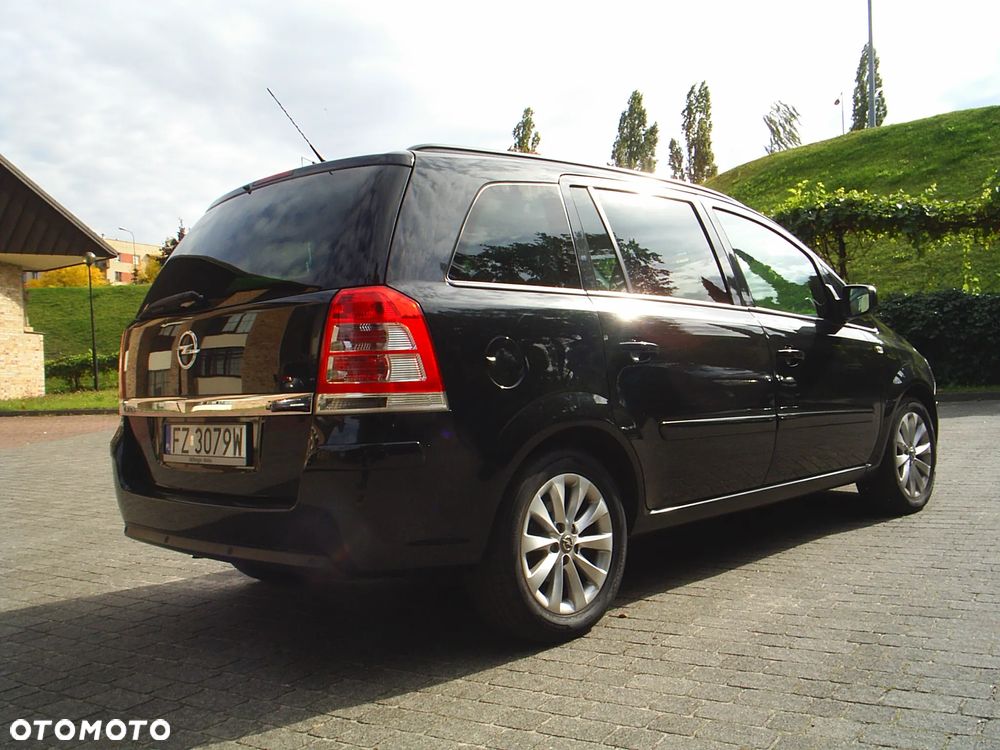 Opel Zafira 1.8 Design Edition - 8