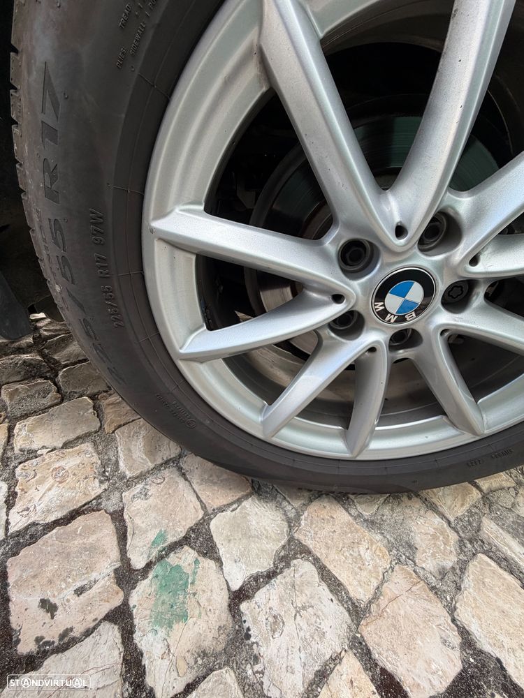 BMW X1 18 d sDrive Auto Line Sport - 6