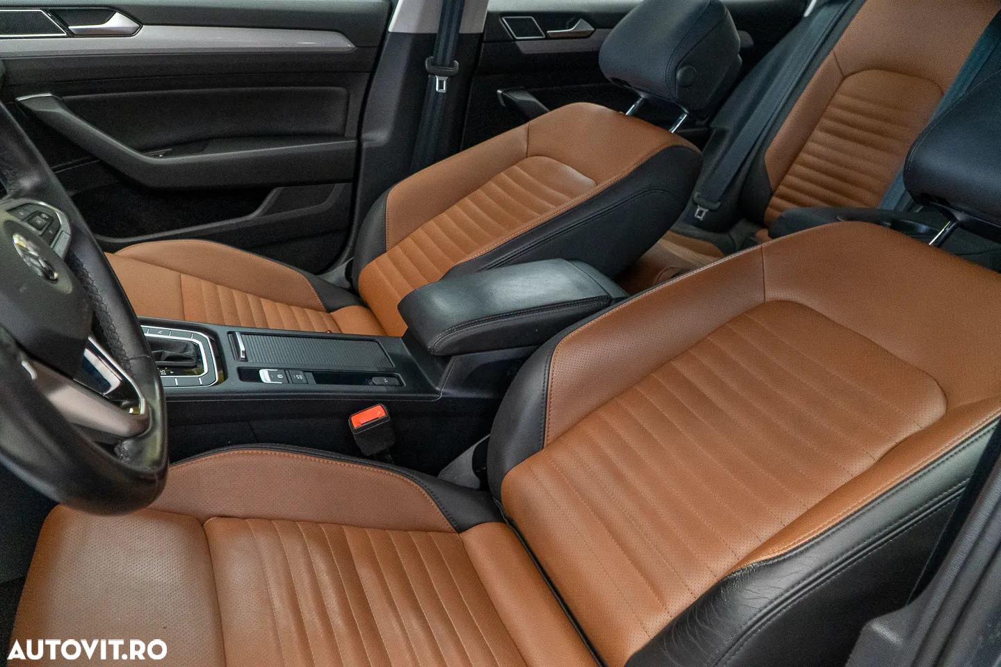 Volkswagen Passat 1.6 TDI DSG Comfortline - 18