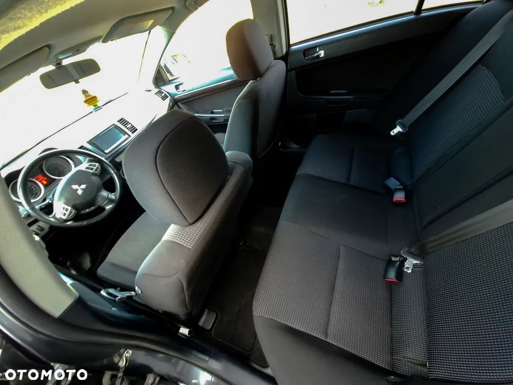Mitsubishi Lancer 1.8 Intense - 18