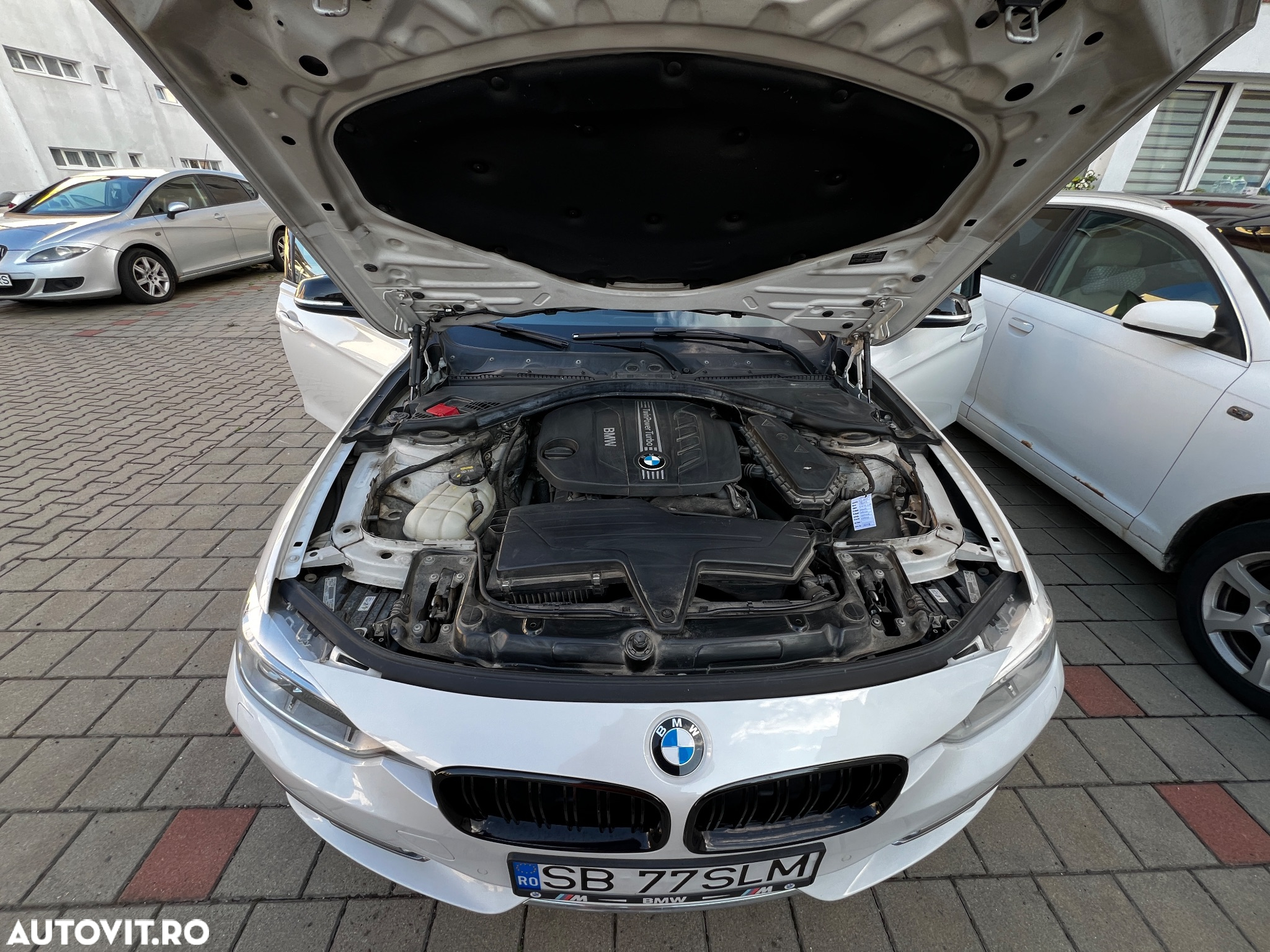 BMW Seria 3 320d - 14