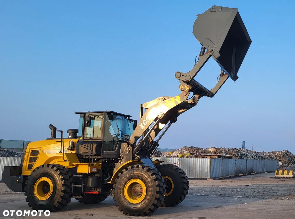 HSW Fadroma Ładowarka kołowa XCMG XC958E - 16