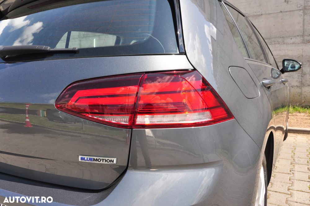 Volkswagen Golf 1.5 TSI BlueMotion ACT DSG Comfortline - 16