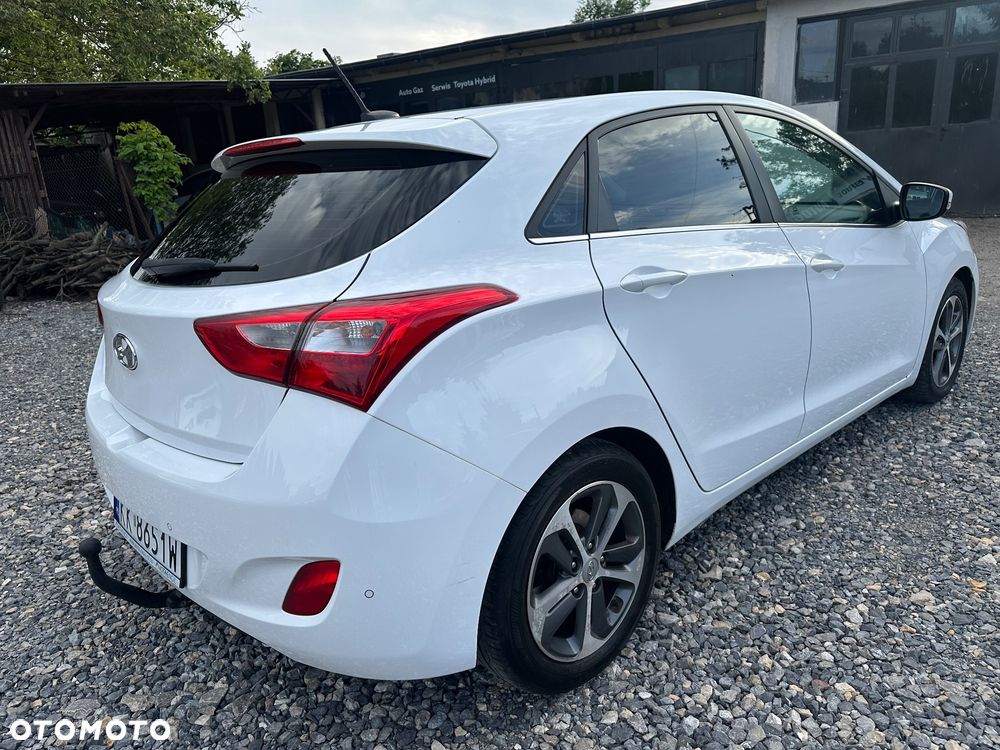 Hyundai i30 1.4 Trend - 8