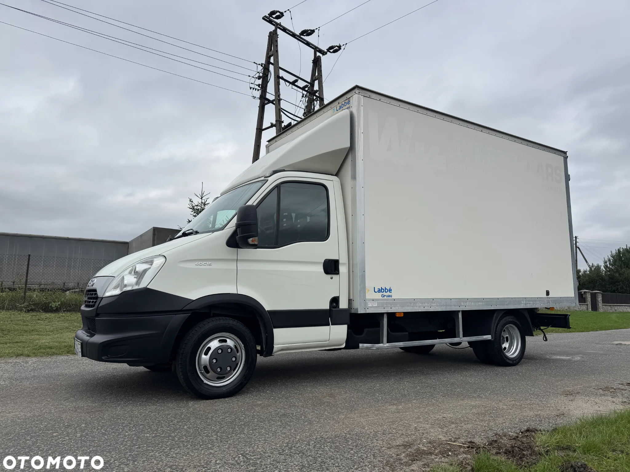 Iveco 35C15 * 3.0 / 150KM * Kontener / Rama * Koła bliźniacze * Rozstaw osi: 4.1m * - 3