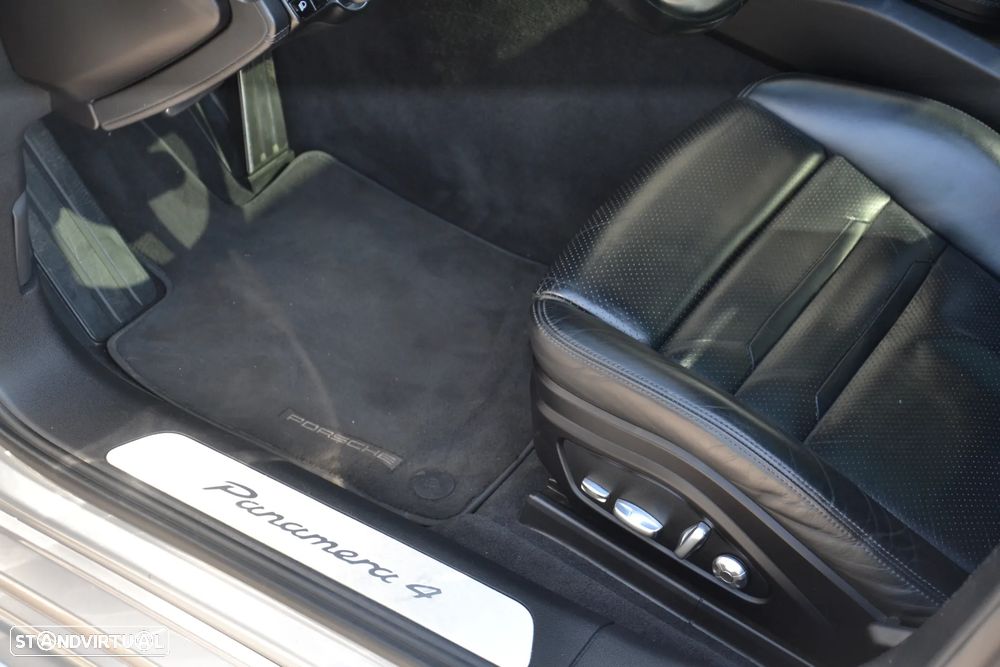 Porsche Panamera 4 E-Hybrid Platinum Edition com PDLS - 19