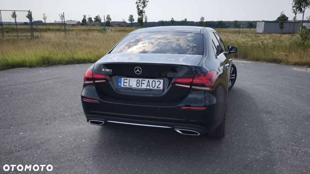 Mercedes-Benz Klasa A 180 Progressive 7G-DCT - 8