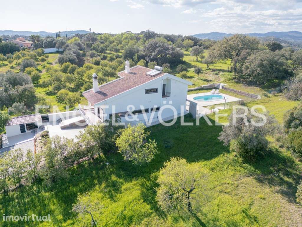 Hilltop Villa - Grande imagem: 5/35