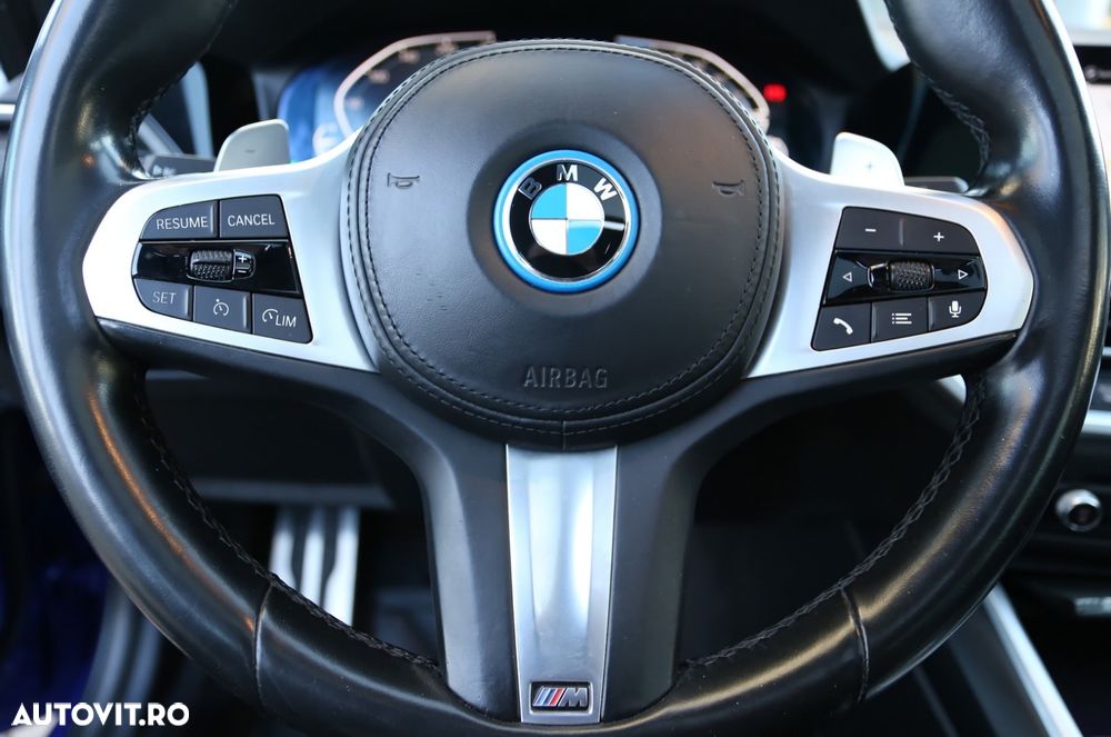 BMW Seria 3 330e xDrive AT PHEV - 23