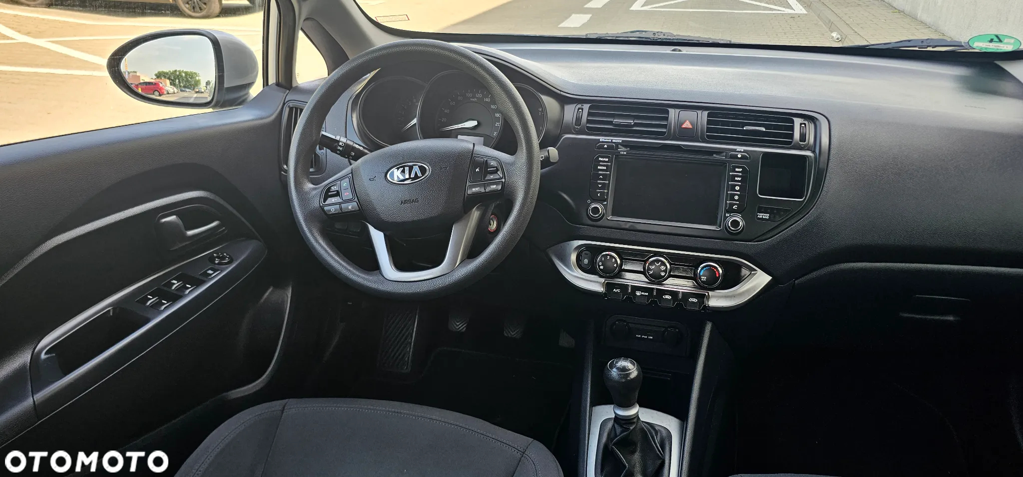 Kia Rio - 11