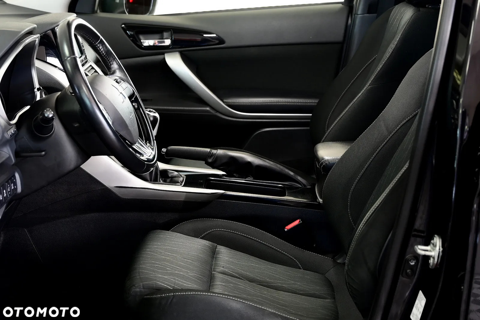 Mitsubishi Eclipse Cross - 19
