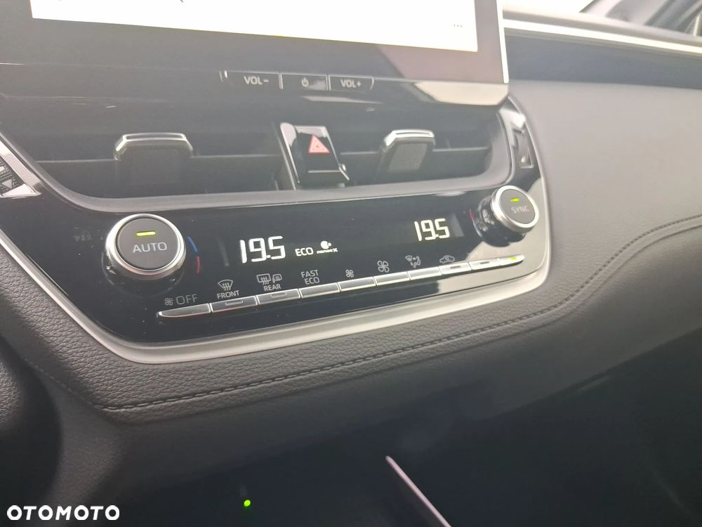 Toyota Corolla Cross 2.0 Hybrid Executive - 23