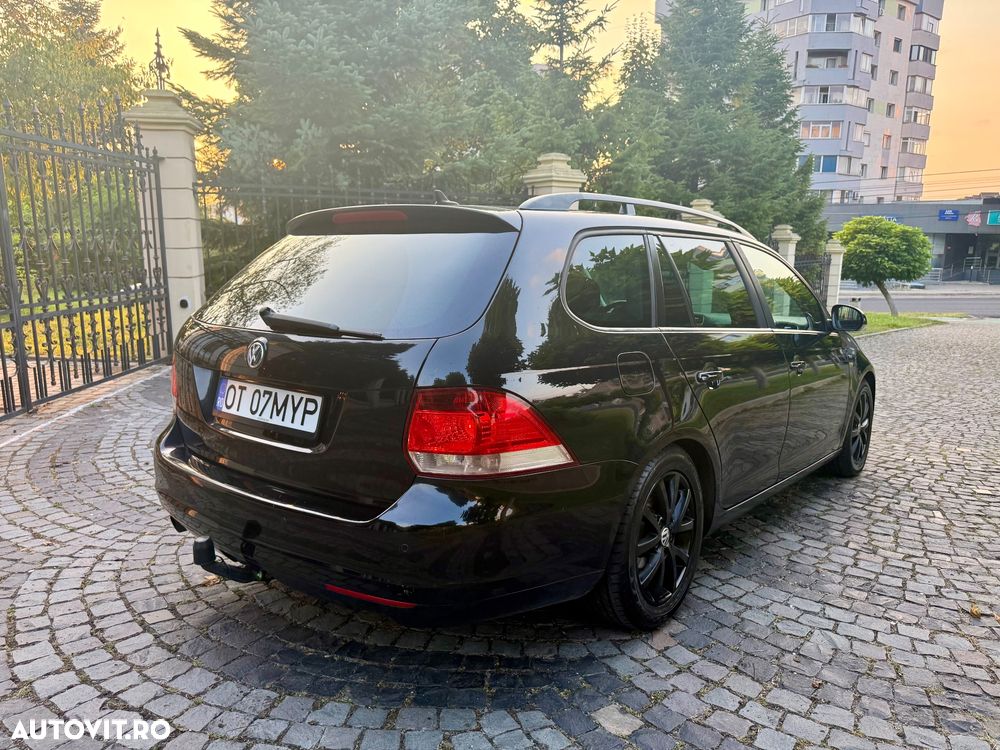 Volkswagen Golf 1.6 TDI DPF MATCH - 3