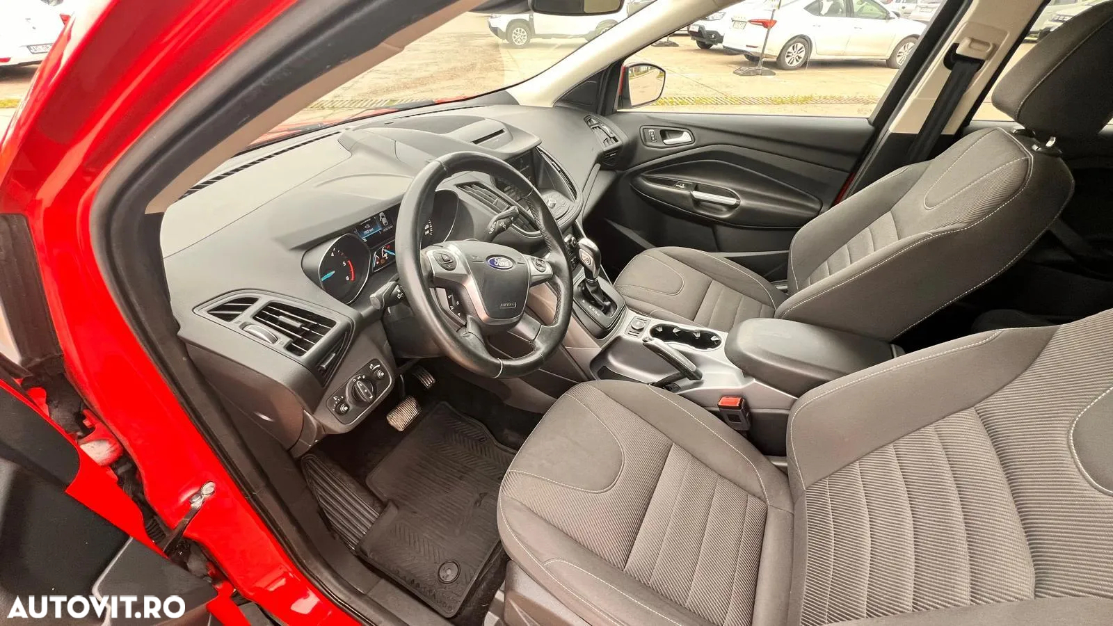 Ford Kuga 2.0 TDCi 4x4 Aut. Cool & Connect - 6