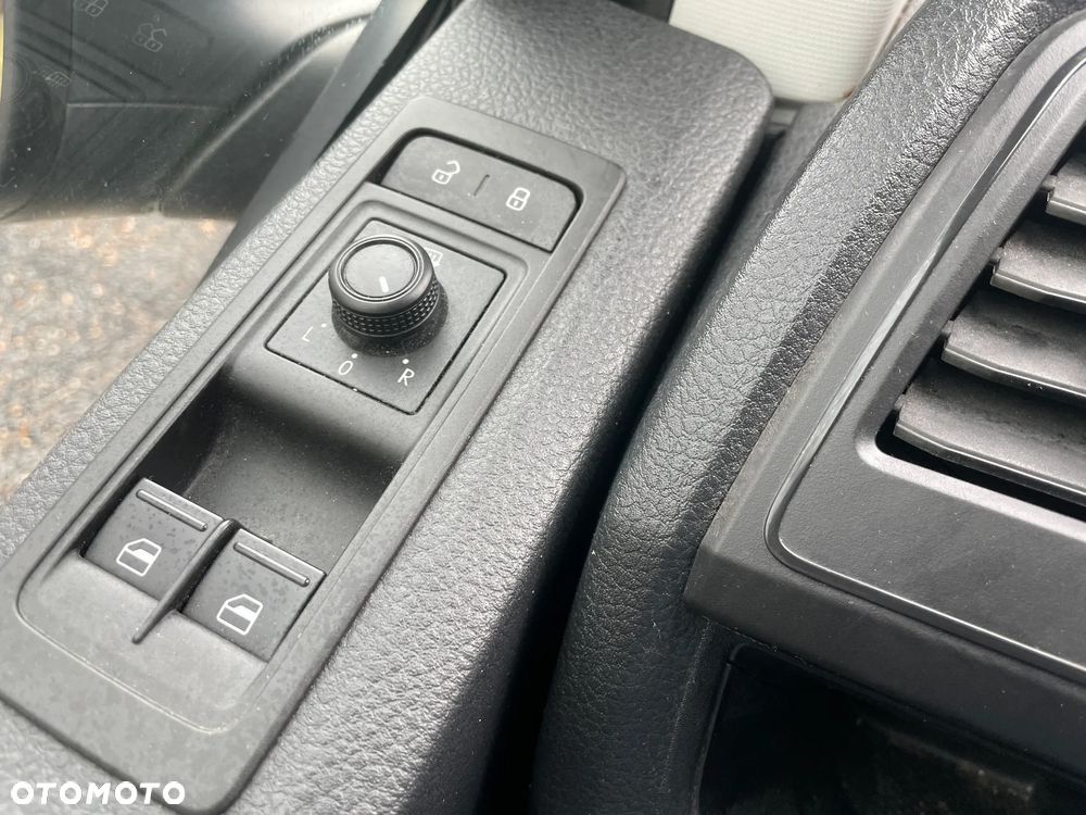 Volkswagen Transporter Kurz EU5 Plus Trendline - 12