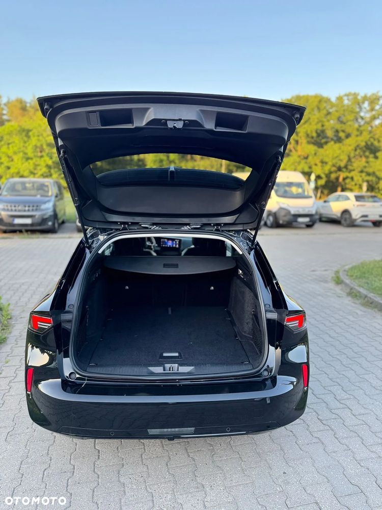 Opel Astra 2023 photo 4