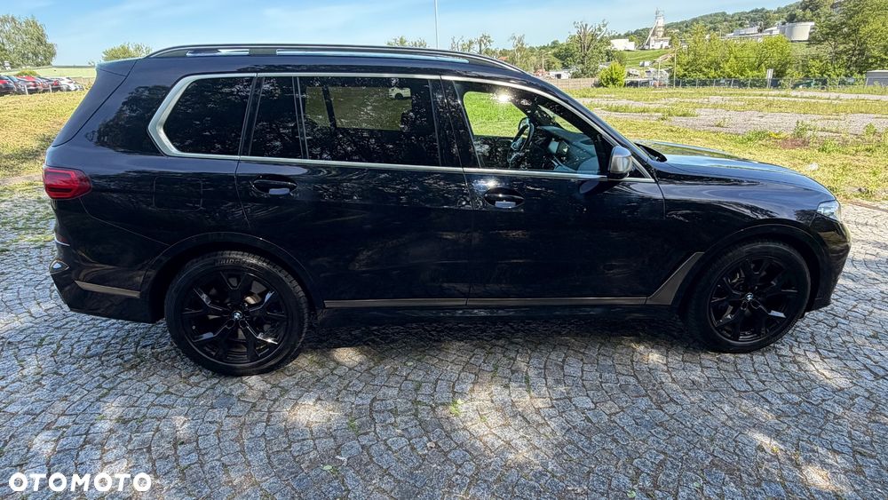 BMW X7 M50i sport - 8