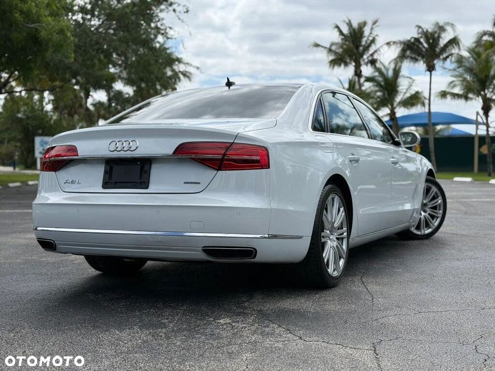 Audi A8 - 3