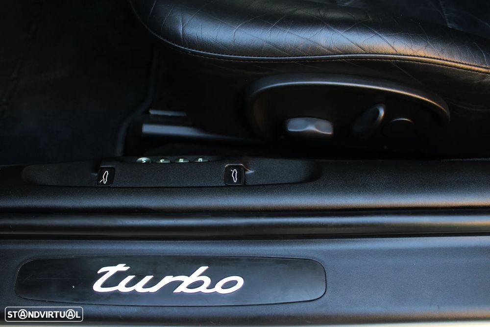 Porsche 911 (996) Turbo - 41