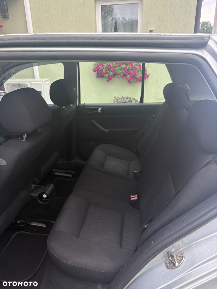 Volkswagen Golf 1.9 TDI Basis - 11