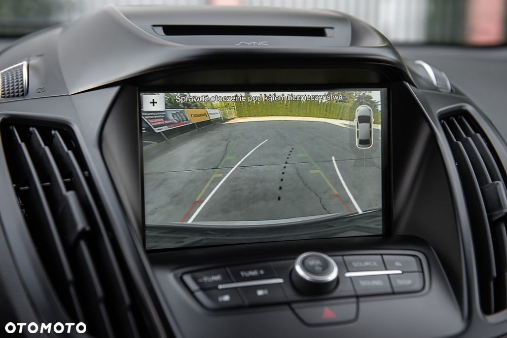 Ford Kuga 2.0 TDCi 4x4 ST-Line - 25