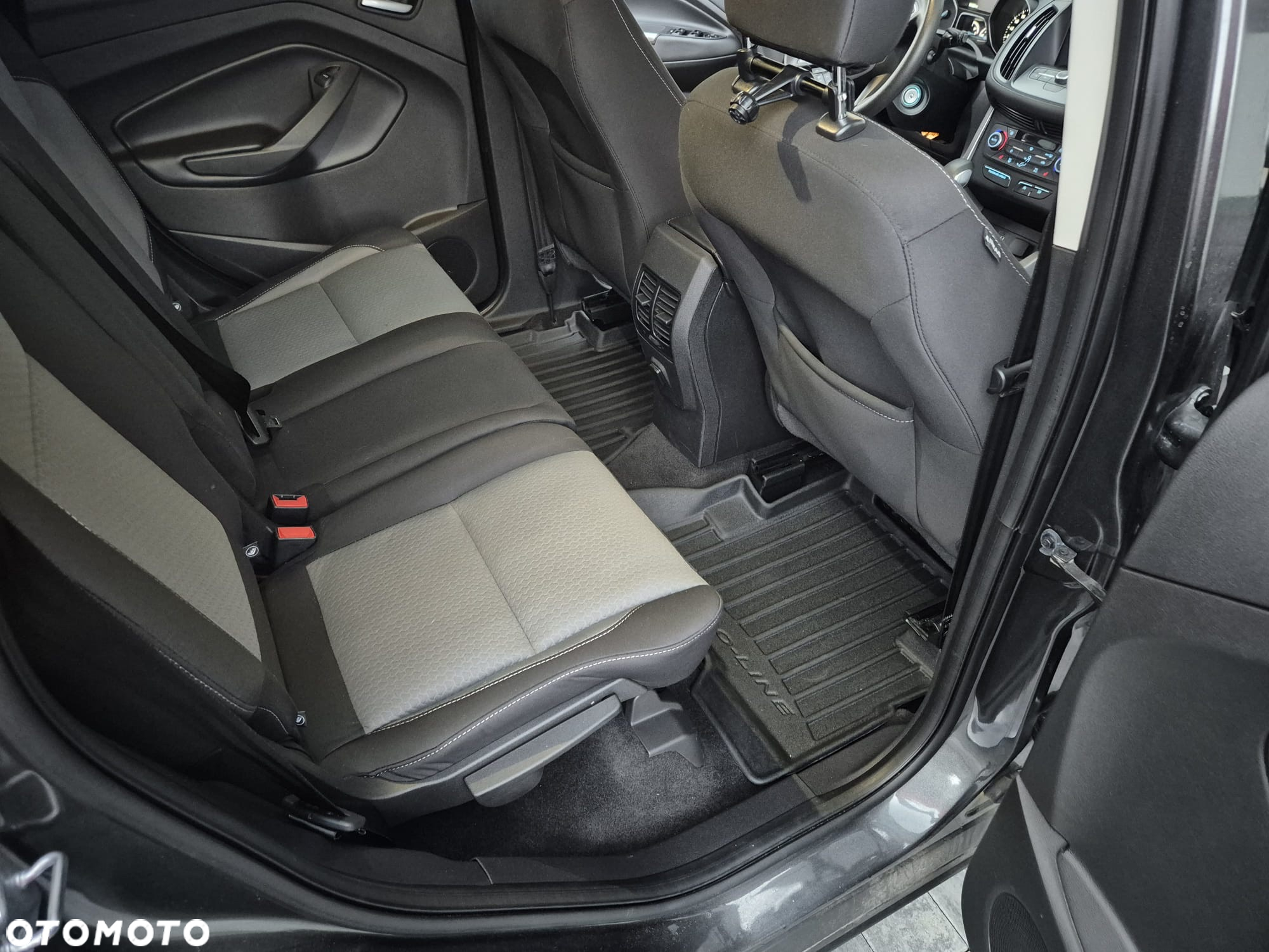 Ford Escape - 11