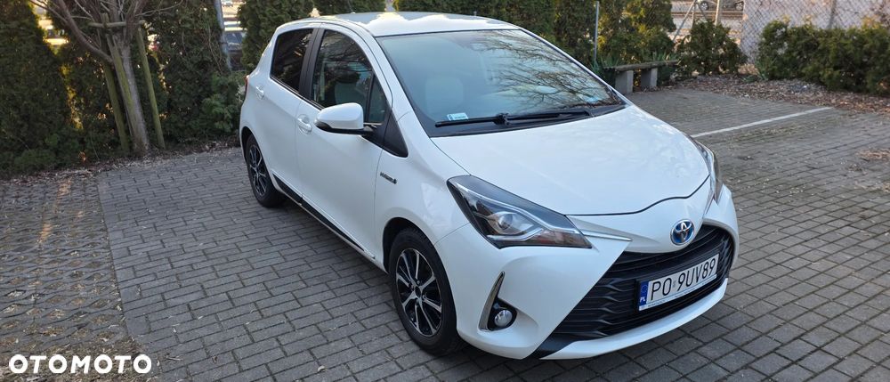 Toyota Yaris Hybrid 100 Premium EU6 - 2