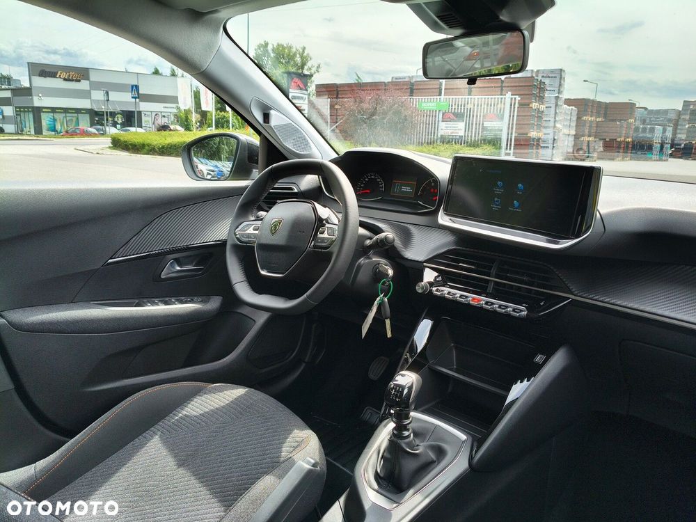 Peugeot 208 - 14