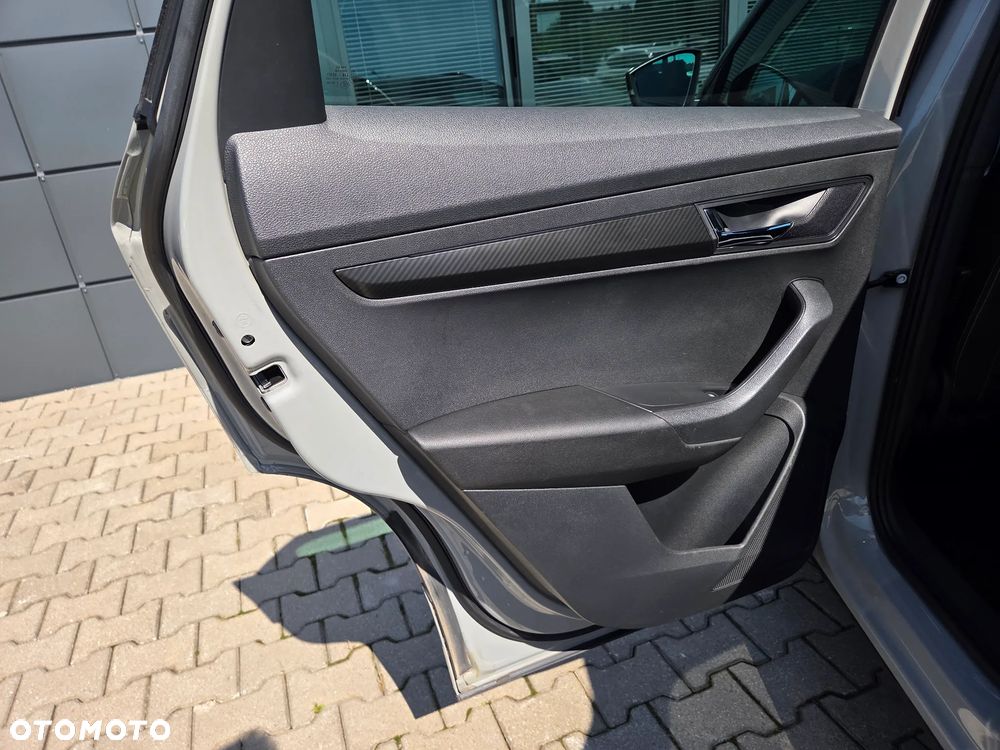 Skoda Karoq 2.0 TDI SCR 4x4 Sportline DSG - 27