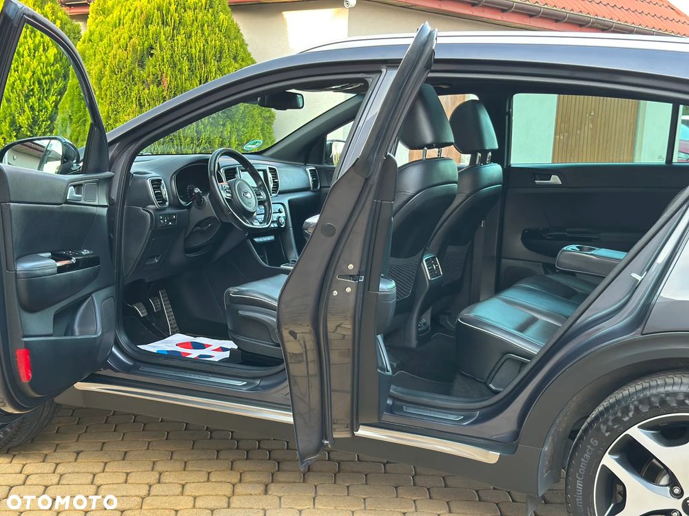 Kia Sportage 1.6 T-GDI AWD GT LINE - 19