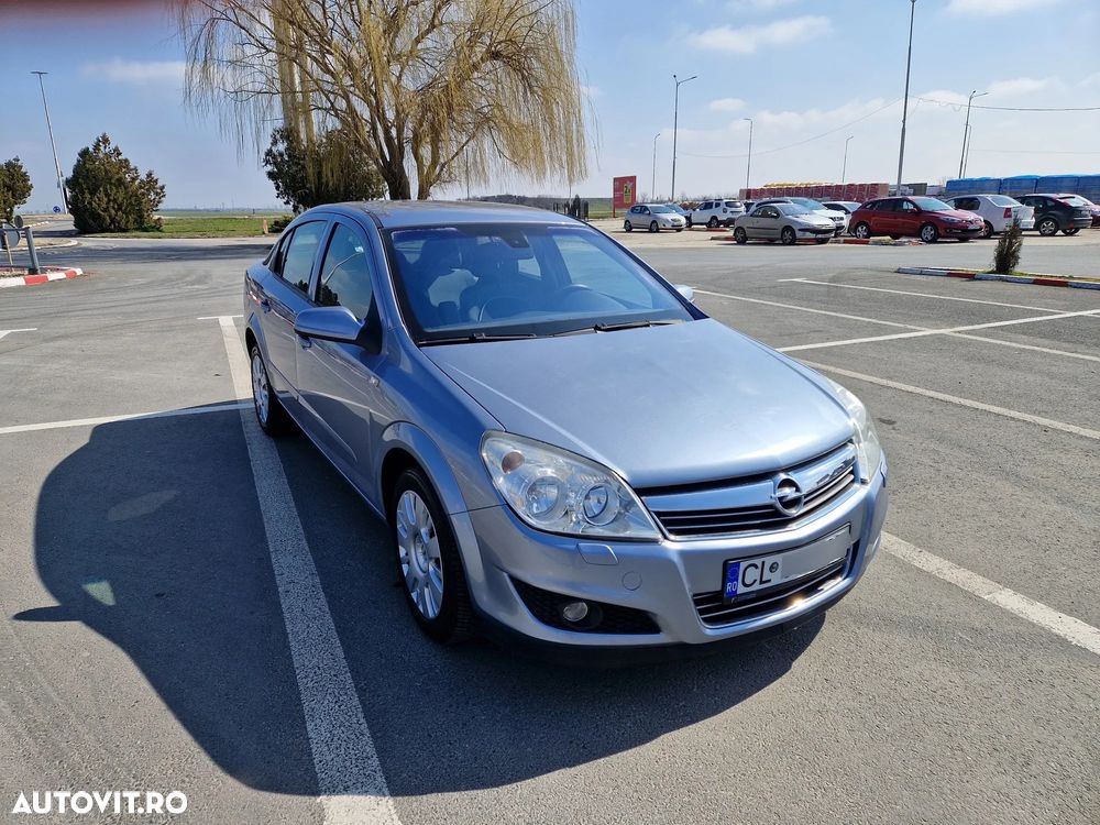 Opel Astra 1.6 Enjoy - 1