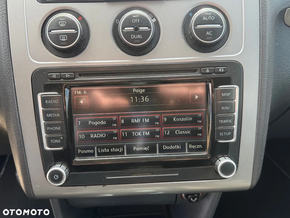 Volkswagen Touran 2.0 TDI DSG United - 19