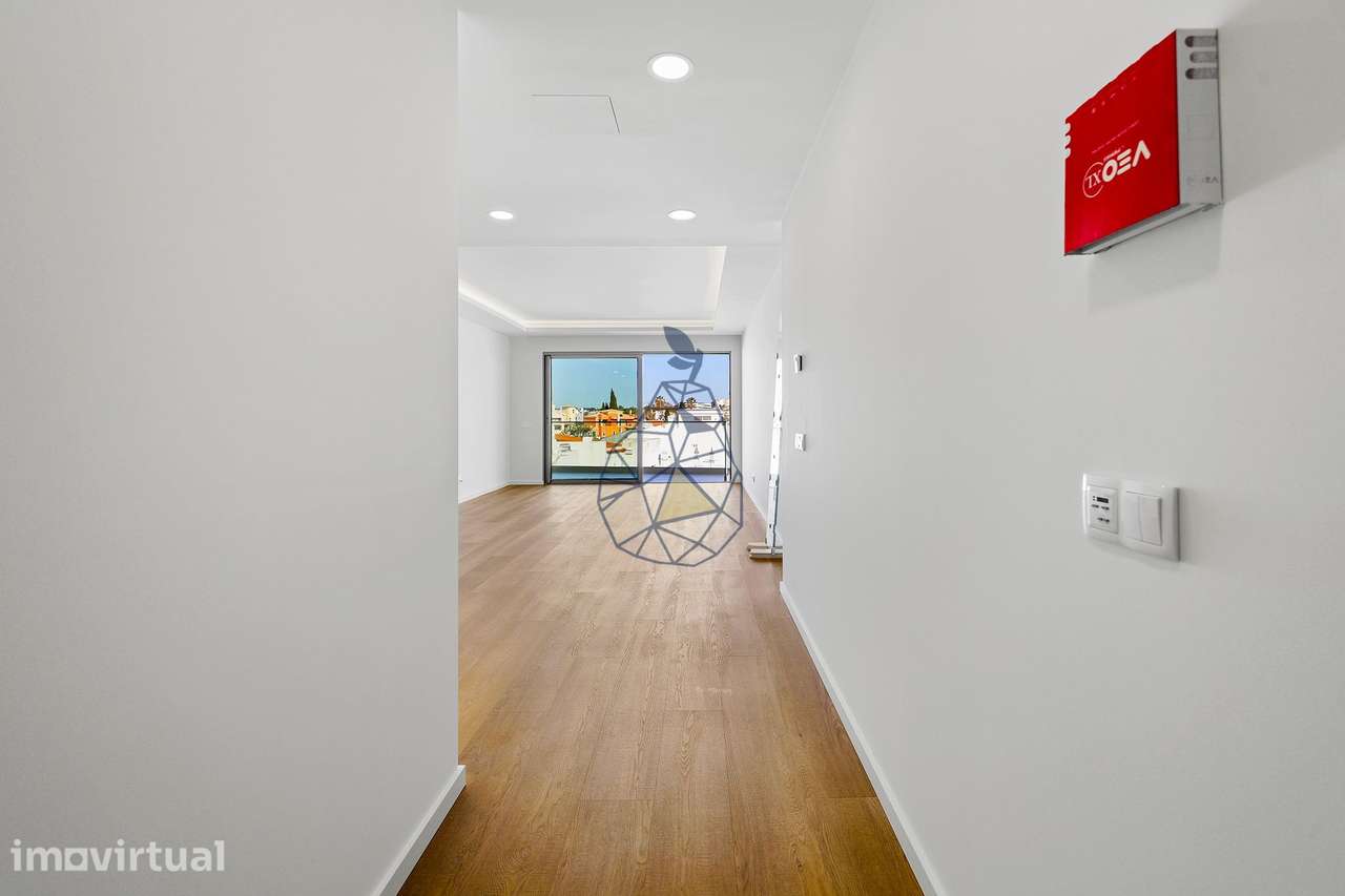 Apartamento com dois quartos , dois lugares de estacionamento e Piscin - Grande imagem: 5/39