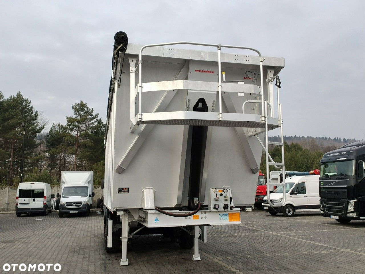 Benalu MULTIRUNNER 87 - 23