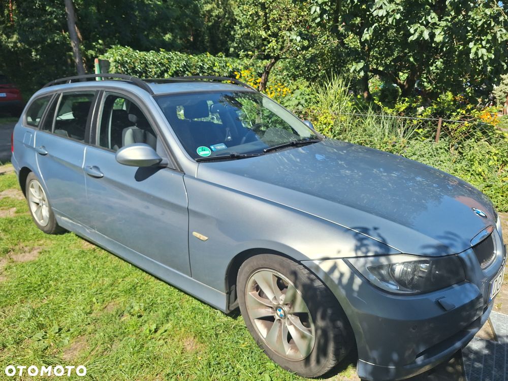 BMW Seria 3 320d DPF - 1