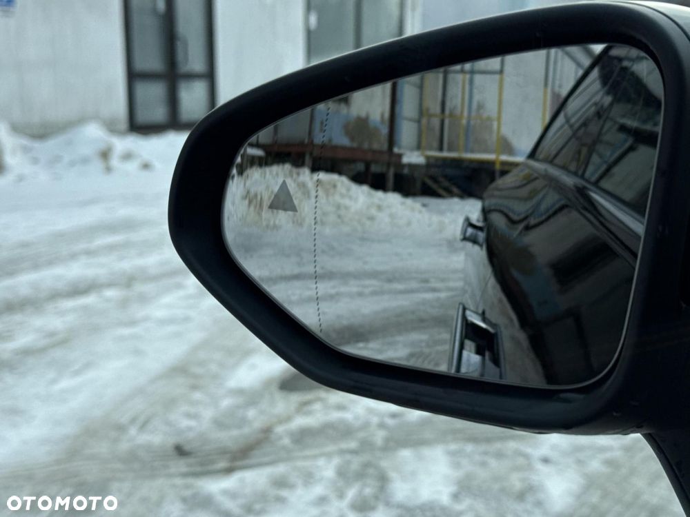 Mercedes-Benz CLA - 28