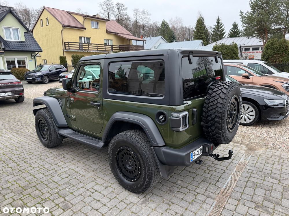 Jeep Wrangler - 30