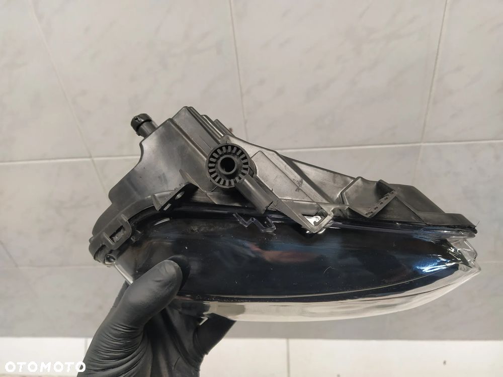 RANGE ROVER EVOQUE L538 HALOGEN PRZECIWMGIELNY LEWY PRAWY CZARNY ŚRODEK - 13