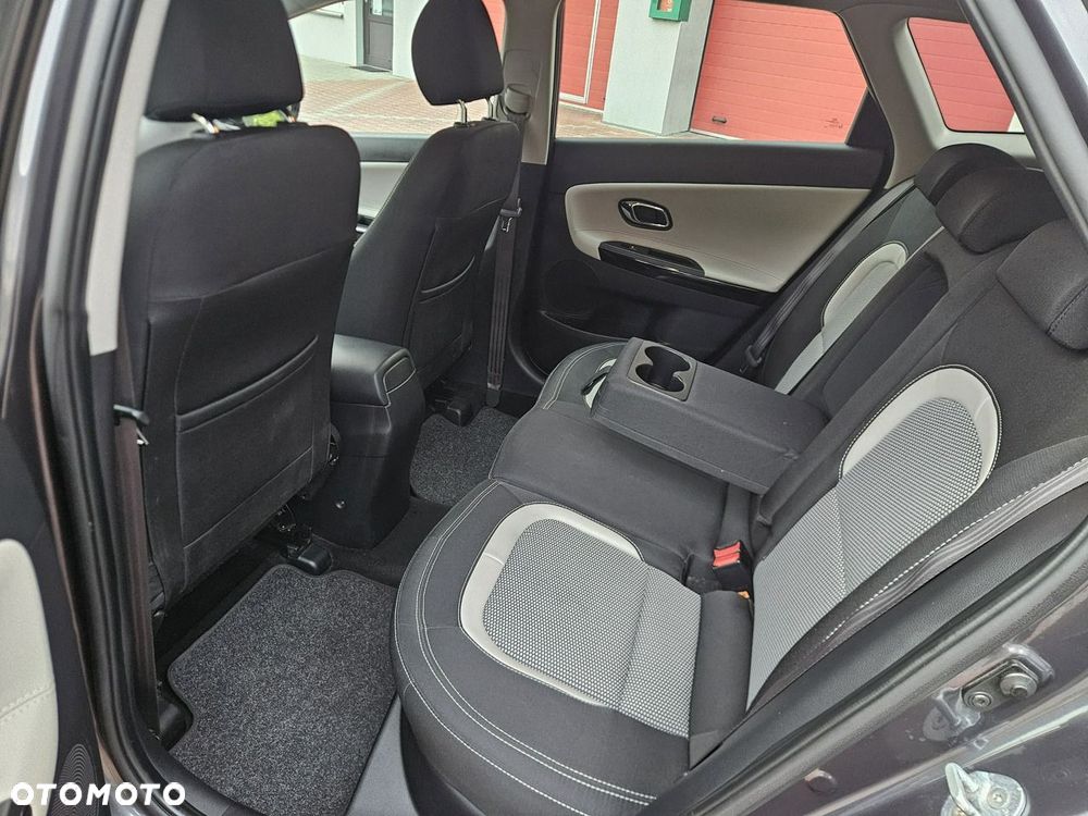 Kia Ceed 1.6 CRDi SCR L Business Line Plus - 22