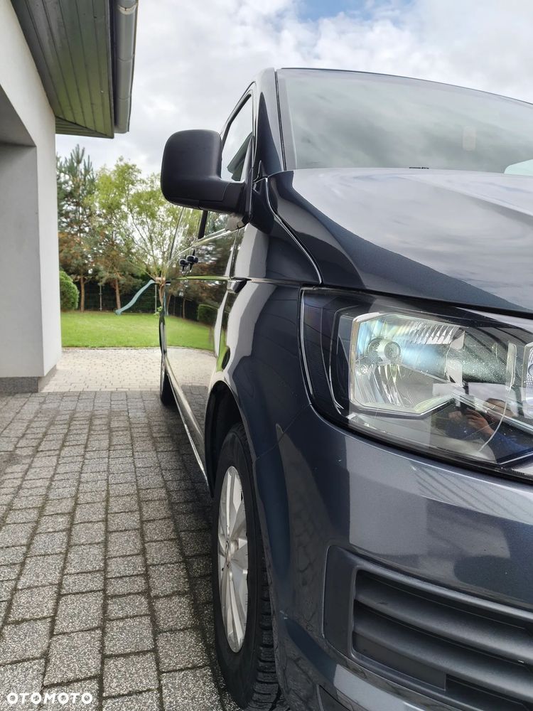Volkswagen Caravelle - 7
