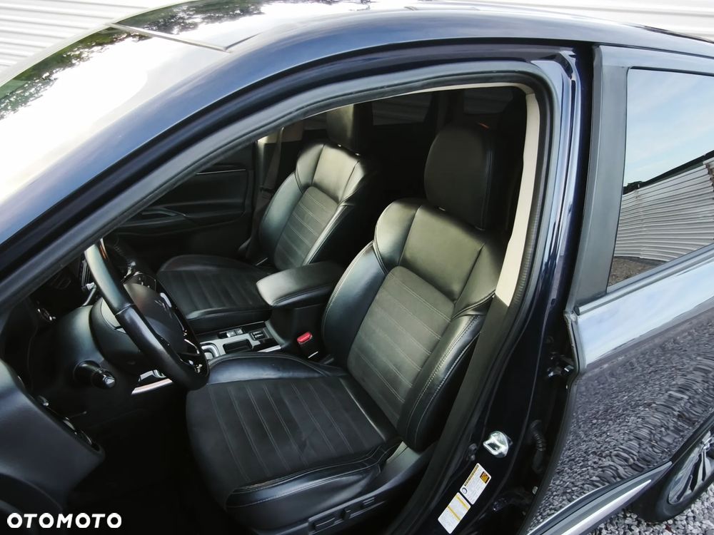 Mitsubishi Outlander - 6