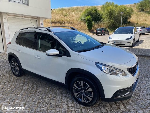 Peugeot 2008 1.2 VTi Allure - 3