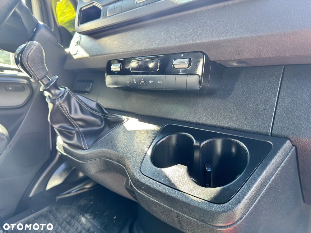 Mercedes-Benz SPRINTER L2H1 - 20