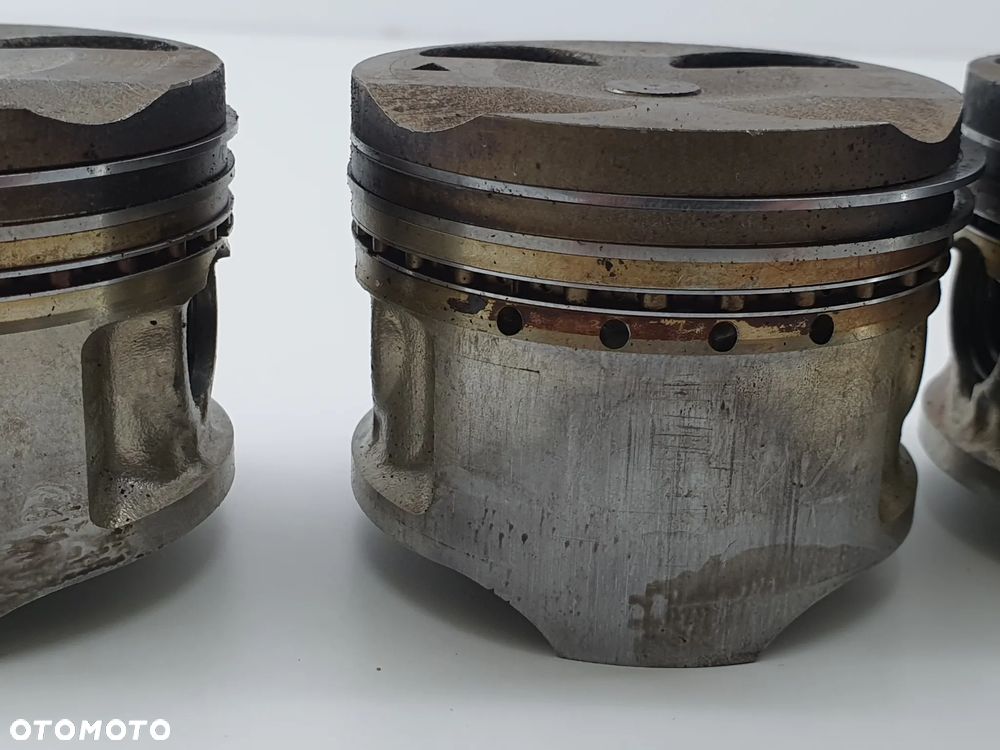 SUZUKI GSX 550 82-88 CYLINDER CYLINDRY BLOK + TŁOKI - 12