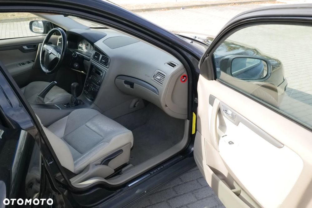 Volvo S60 2.4D Summum - 9