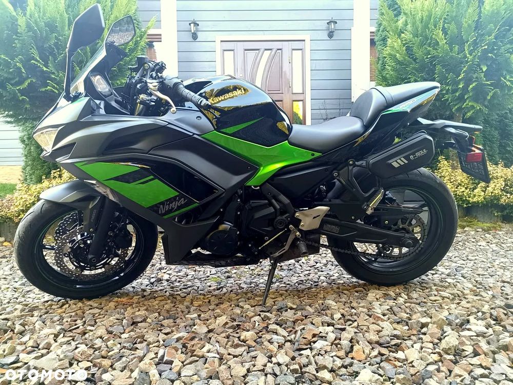 Kawasaki Ninja - 11