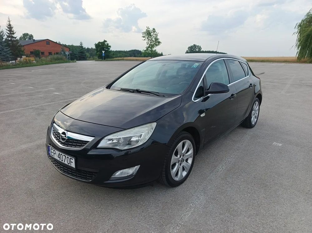 Opel Astra 1.4 Turbo 150 Jahre - 2