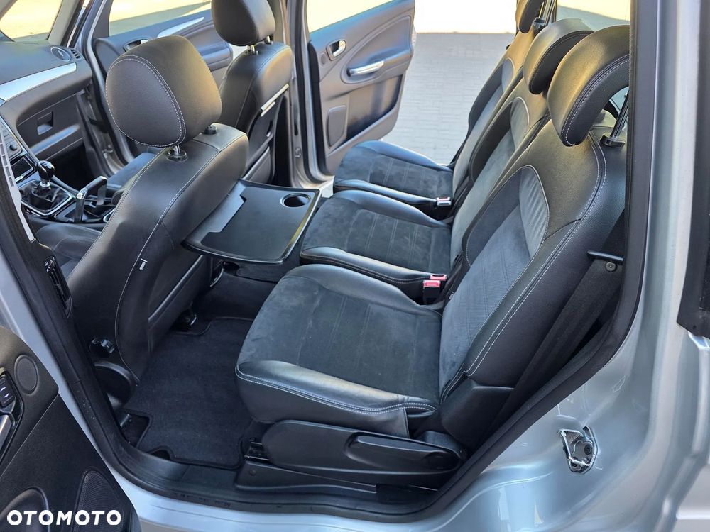 Ford Galaxy 2.0 TDCi Platinium X (Titanium) - 39